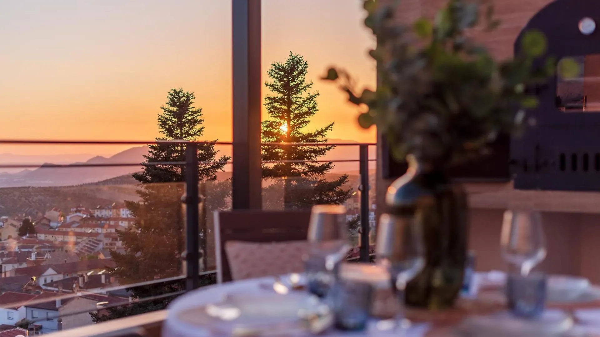 Escapada Refrescante Con Jacuzzi, Barbacoa Y Chimenea Alfacar Holiday home